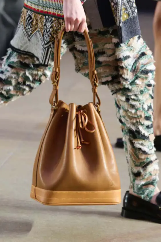 کیف سطلی قهوهای